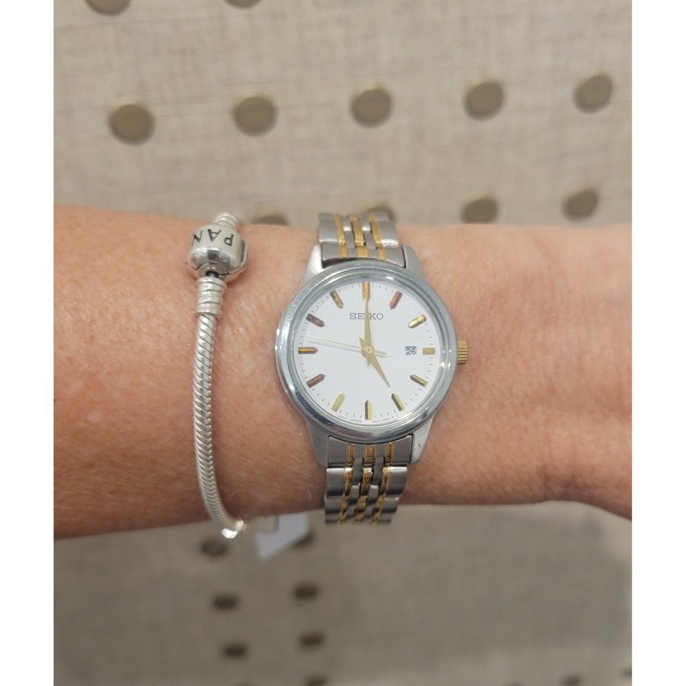 Women's Seiko Two Tone Date White Dial Quartz Watch 6N22-00A0 Needs Battery
